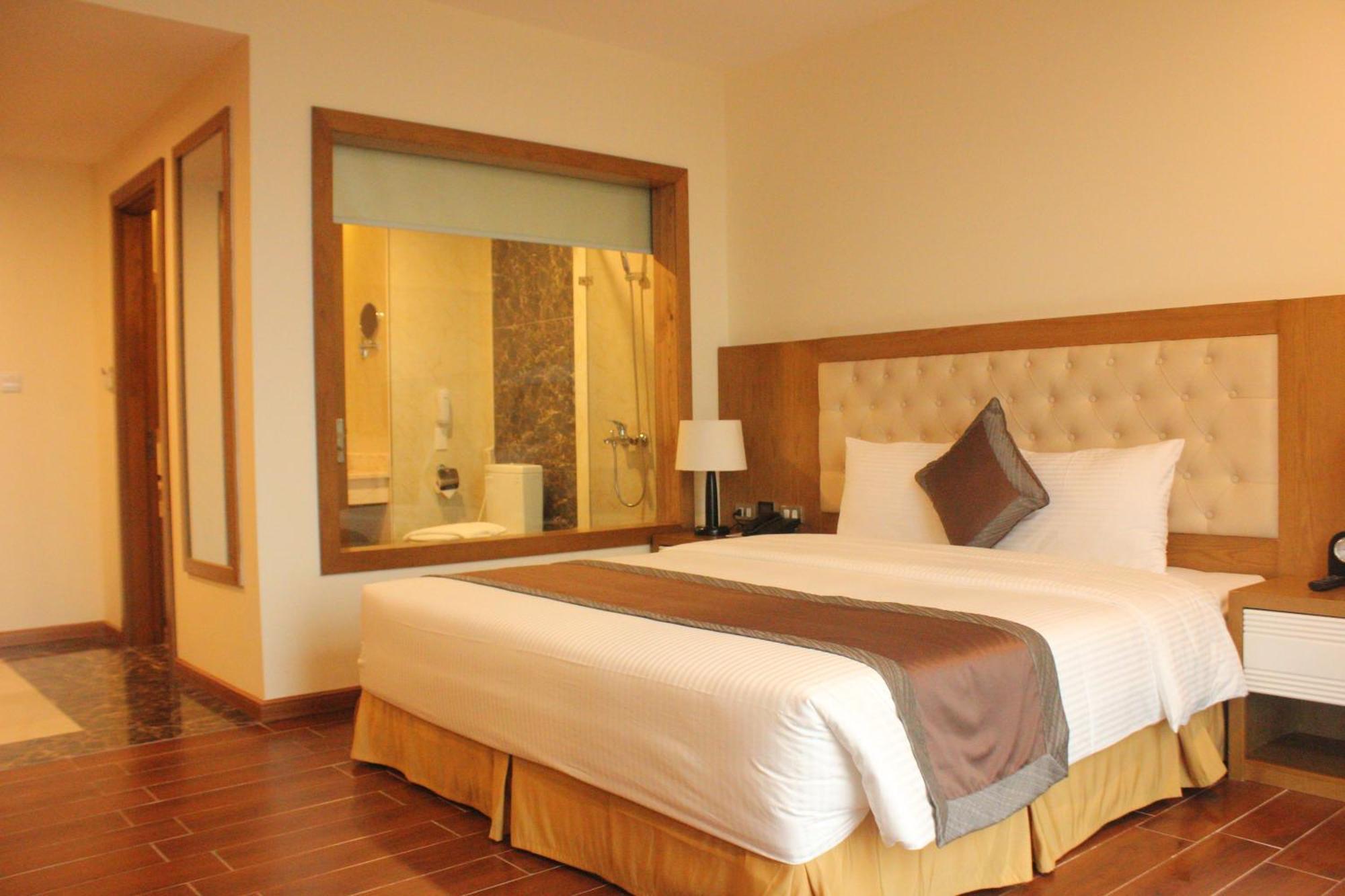 Muong Thanh Cua Dong Hotel Vinh Buitenkant foto